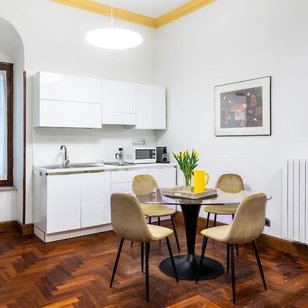 רומא Deza Casa Vacanze Nazionale Joy מראה חיצוני תמונה