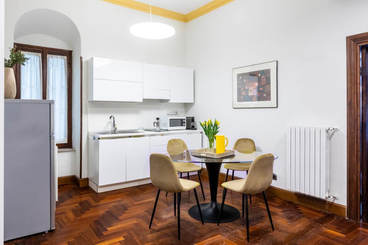 רומא Deza Casa Vacanze Nazionale Joy מראה חיצוני תמונה