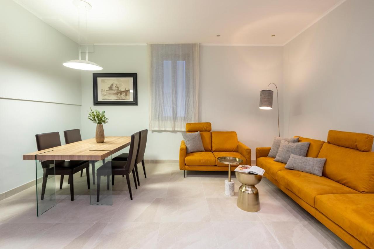 רומא Deza Casa Vacanze Nazionale Joy מראה חיצוני תמונה