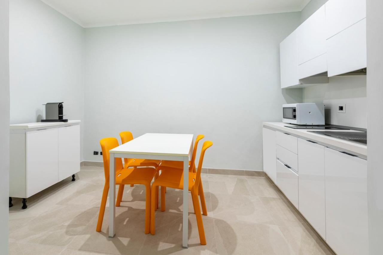 רומא Deza Casa Vacanze Nazionale Joy מראה חיצוני תמונה